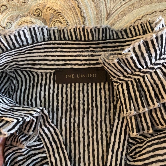 Black & white vertical striped button tank blouse - Picture 4 of 4